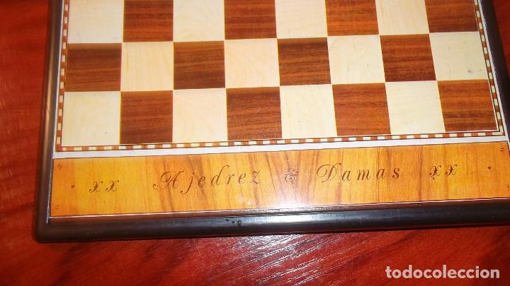 Juegos de mesa: Juego de ajedrez y damas magn&eacute;tico. - Foto 3