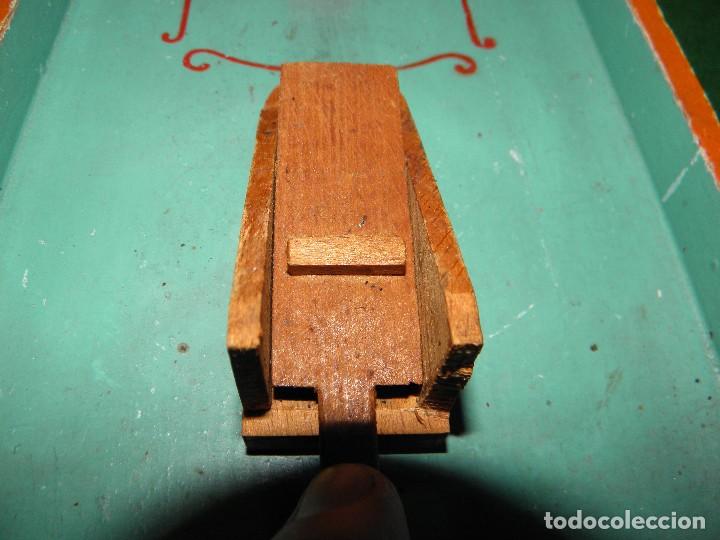 Juegos de mesa: ANTIGUO JUEGO DE MADERA DE BOLAS PINBALL DENIA - Foto 5