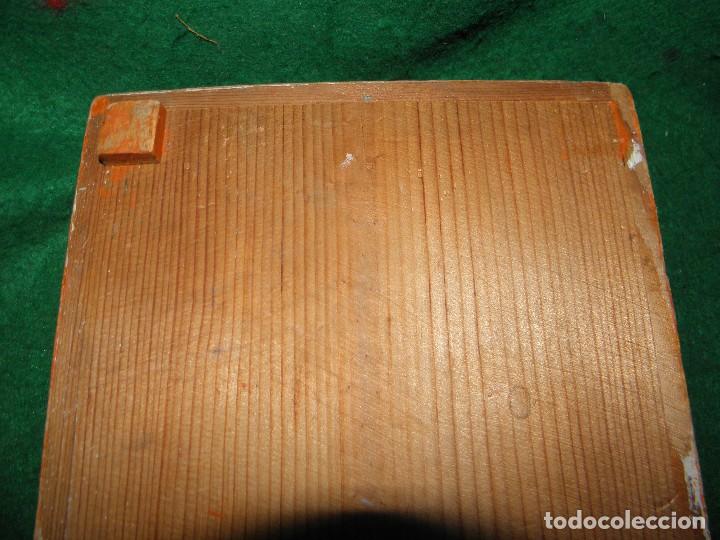 Juegos de mesa: ANTIGUO JUEGO DE MADERA DE BOLAS PINBALL DENIA - Foto 9