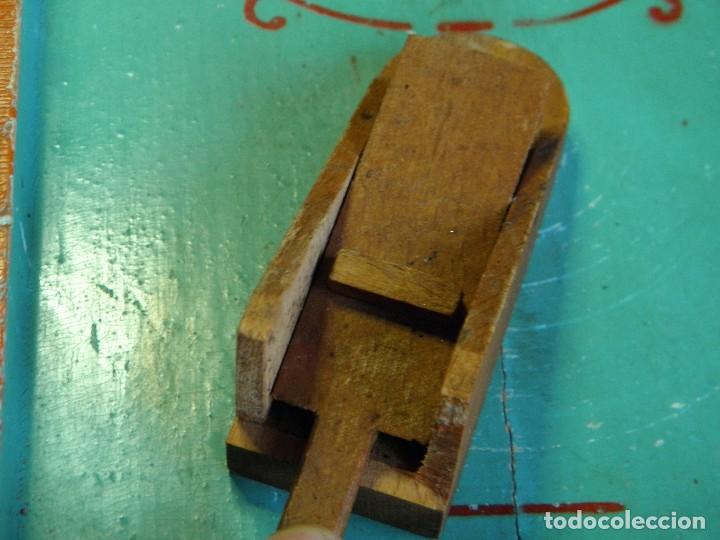 Juegos de mesa: ANTIGUO JUEGO DE MADERA DE BOLAS PINBALL DENIA - Foto 13