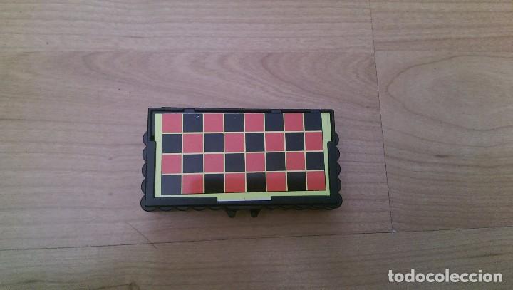 Juegos de mesa: JUEGO DE DAMAS MAGN&Eacute;TICO &laquo;YOPLAIT&raquo; - Foto 2
