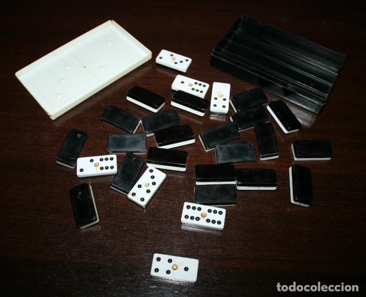 Juegos de mesa: ANTIGUO JUEGO DE DOMIN&Oacute; DE PL&Aacute;STICO - Foto 3