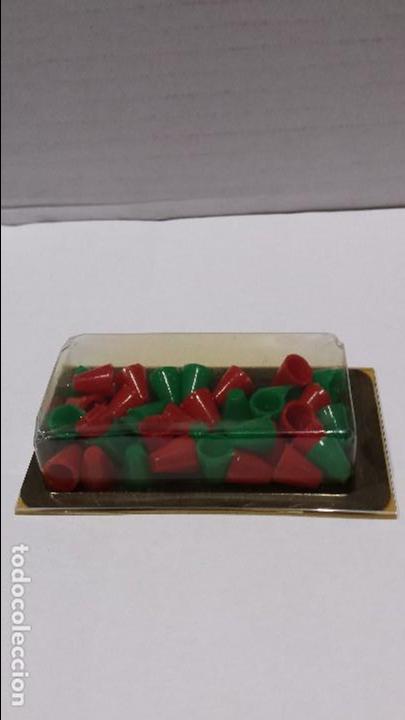 Juegos de mesa: Objetos de juegos reunidos . - Foto 1