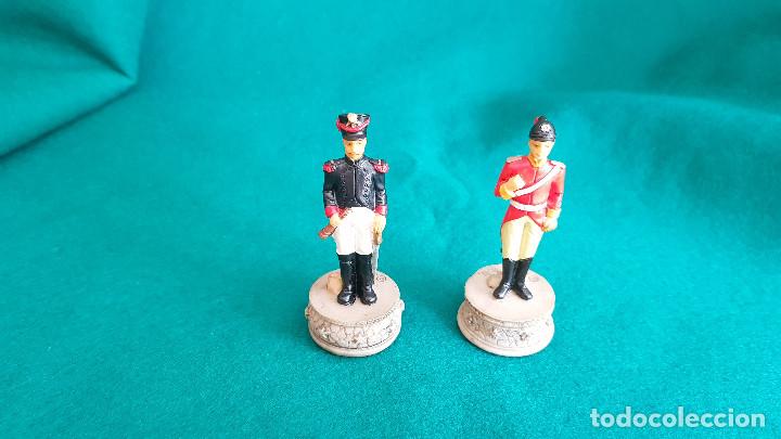 Juegos de mesa: AJEDREZ TEMATICO FIGURAS DE RESINA BATALLA DE WATERLOO - Foto 16