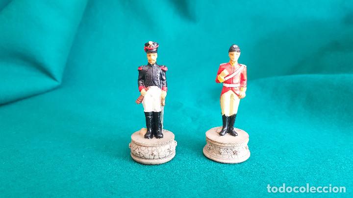 Juegos de mesa: AJEDREZ TEMATICO FIGURAS DE RESINA BATALLA DE WATERLOO - Foto 17