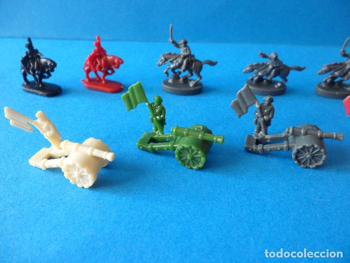 Juegos de mesa: Fichas figuras del juego de mesa Risk de Parker - Foto 9