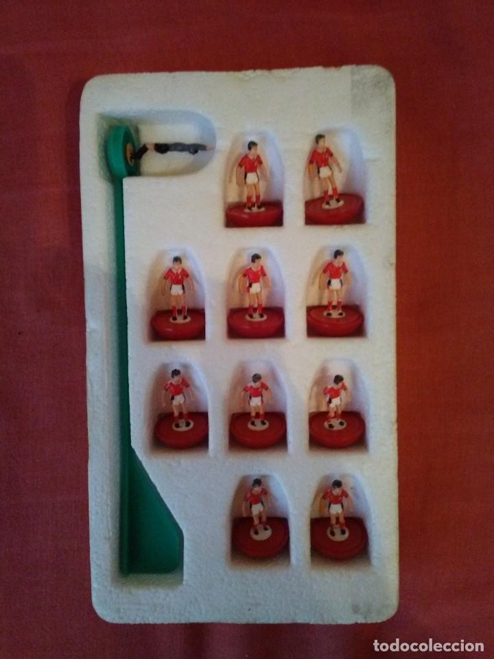 Juegos de mesa: Juego de mesa Subbuteo - NOTTINGHAM FOREST - Foto 1