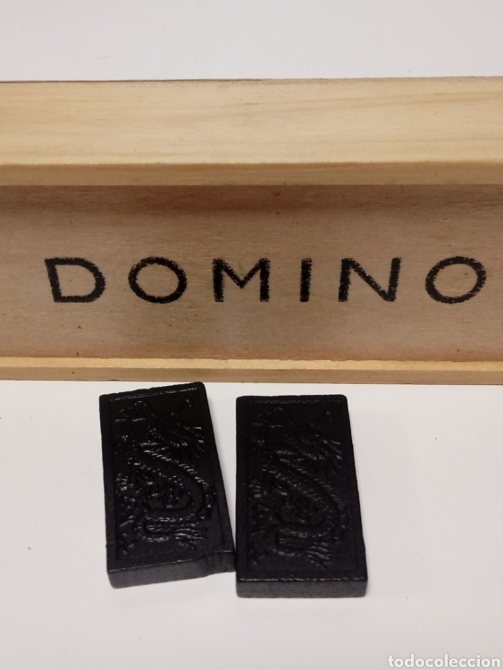 Juegos de mesa: Domino en madera tallada y caja de madera - Foto 3