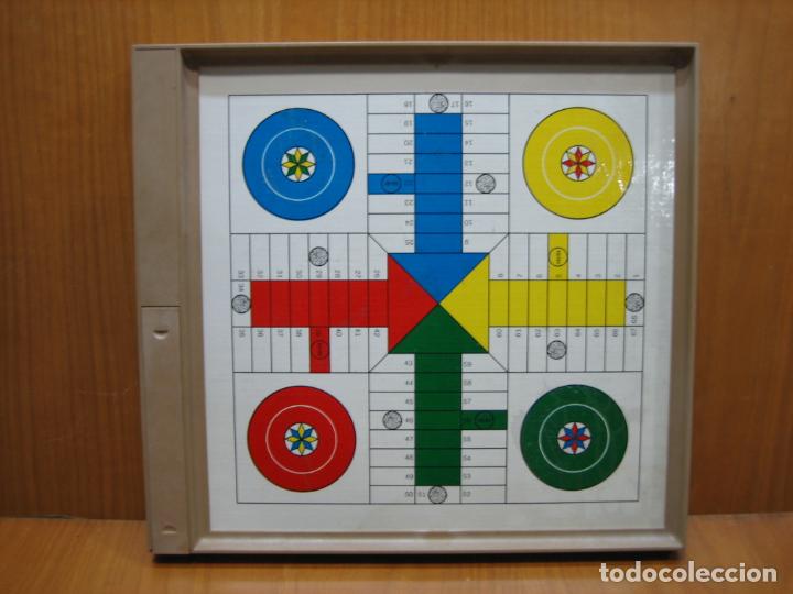 Juegos de mesa: Antiguo tablero de parchis - Foto 1