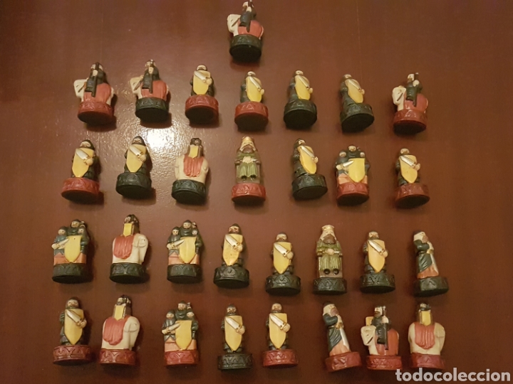 Juegos de mesa: Lote piezas de ajedrez ceramica - Foto 1