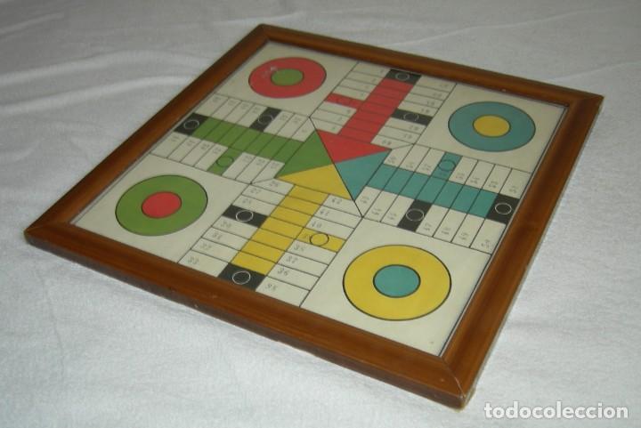 Juegos de mesa: Antiguo y enmarcado tablero de parchis - Foto 5
