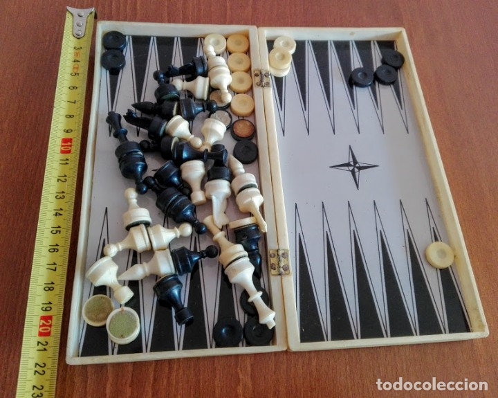 Juegos de mesa: Juego de ajedrez / backgammon magn&eacute;tico vintage - Foto 2