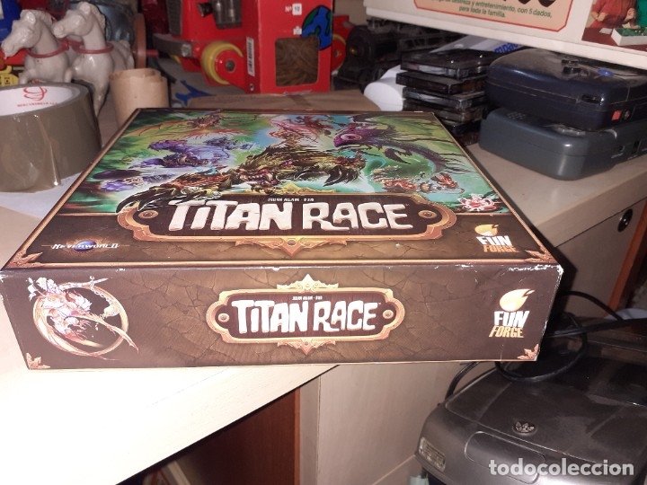Juegos de mesa: Titan Race.Funforge 2015.Juego de Rol. - Foto 2