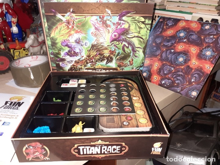 Juegos de mesa: Titan Race.Funforge 2015.Juego de Rol. - Foto 3
