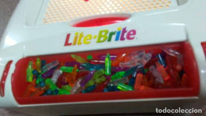 Juegos de mesa: JUEGO DE LUCES LITE BRITE - Foto 2