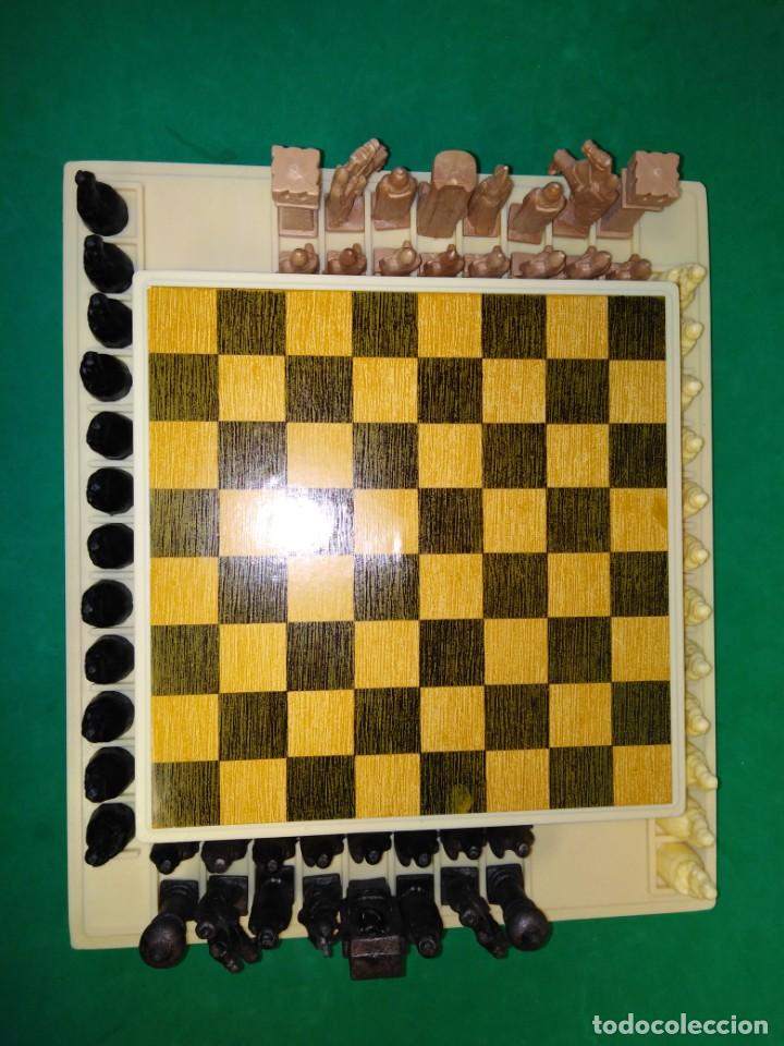 Juegos de mesa: Ajedrez y Damas antiguo Moros y Cristianos - Foto 6