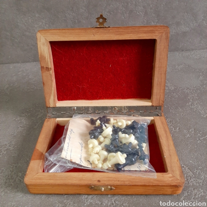 Juegos de mesa: Antiguo juego de ajedrez de viaje - Foto 4