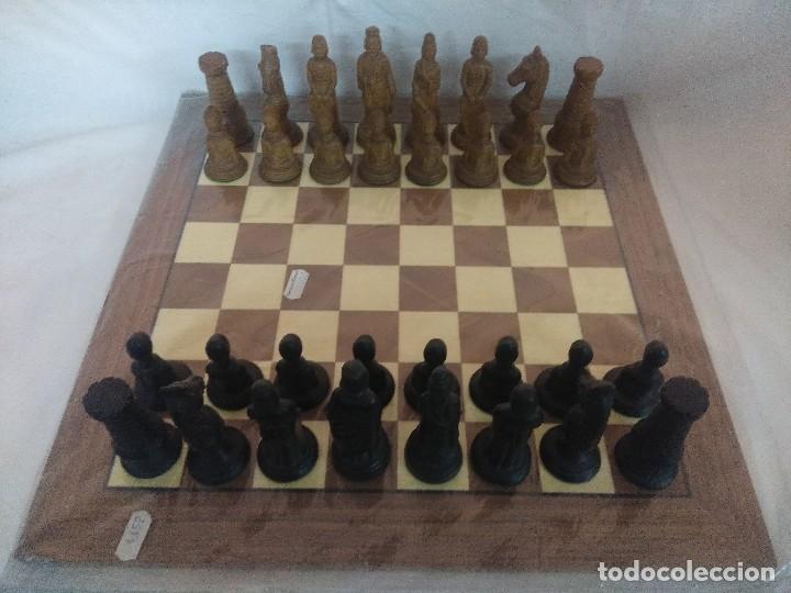 Juegos de mesa: PRECIOSO AJEDREZ MEDIAVAL. - Foto 1