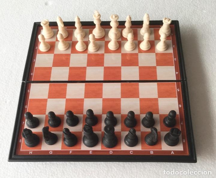 Juegos de mesa: Ajedrez de viaje magn&eacute;tico. 19 x 19 cms. - Foto 1