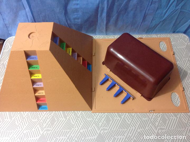 Juegos de mesa: Antiguo juego de mesa Ziggurat - Foto 3