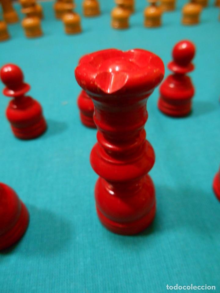 Juegos de mesa: ANTIGUO AJEDREZ DE MADERA INCOMPLETO - Foto 7