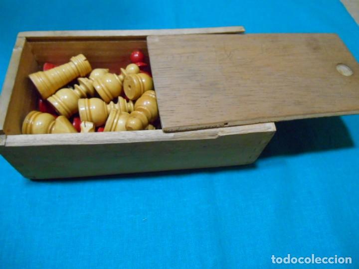 Juegos de mesa: ANTIGUO AJEDREZ DE MADERA INCOMPLETO - Foto 14
