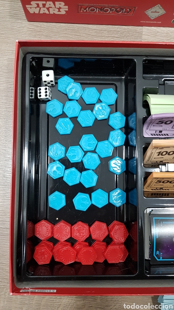 Juegos de mesa: MONOPOLY STAR WARS DISNEY & HASBRO COMPLETO - Foto 8