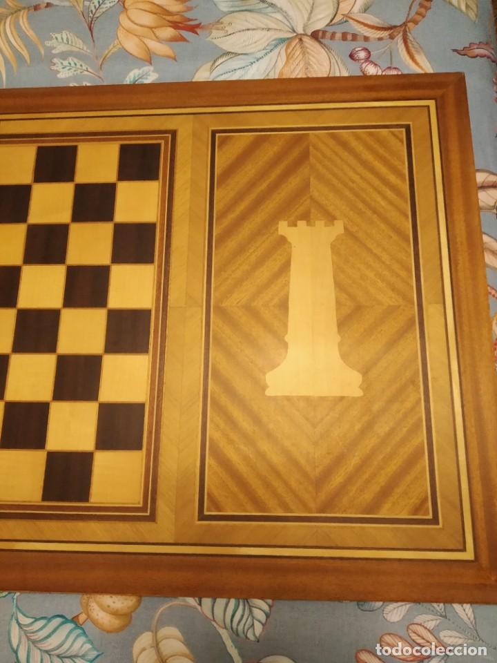 Juegos de mesa: Gran tablero de ajedrez de marqueter&iacute;a. - Foto 3