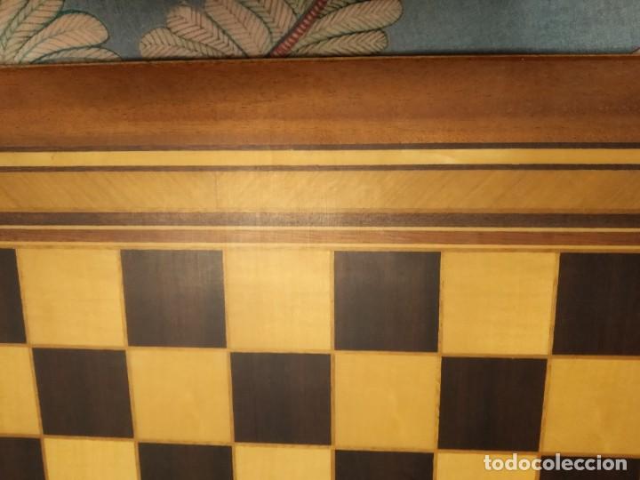 Juegos de mesa: Gran tablero de ajedrez de marqueter&iacute;a. - Foto 7