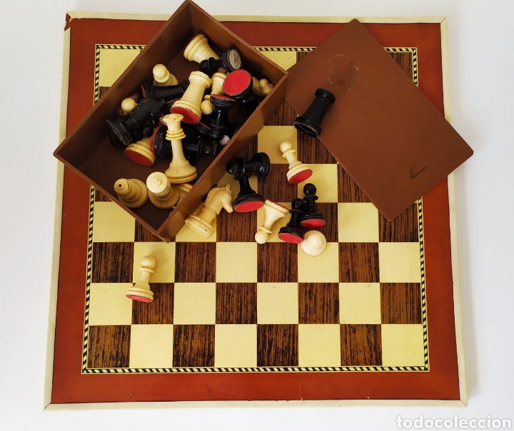Juegos de mesa: Ajedrez antiguo con caja y piezas. - Foto 8