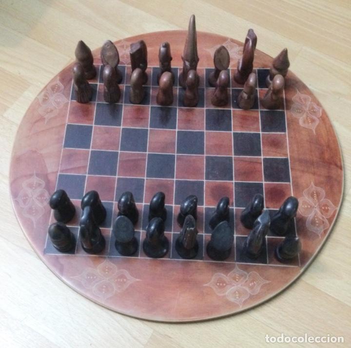 Juegos de mesa: Ajedrez en piedra tallado. Procencia Kenia. - Foto 1