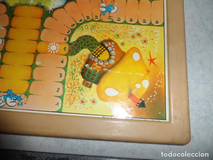 Juegos de mesa: TABLERO PARCH&Iacute;S LOS PITUFOS 1983 EPOCH 41,5CM - Foto 2