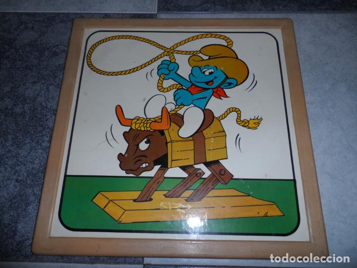 Juegos de mesa: TABLERO PARCH&Iacute;S LOS PITUFOS 1983 EPOCH 41,5CM - Foto 3
