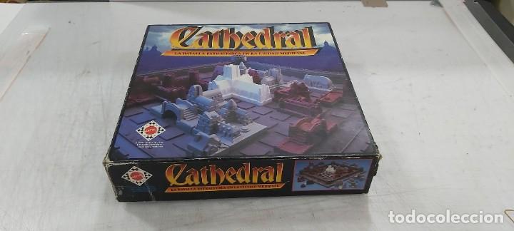 Juegos de mesa: ANTIGUO JUEGO DE MESA CATHEDRAL COMPLETO - Foto 1