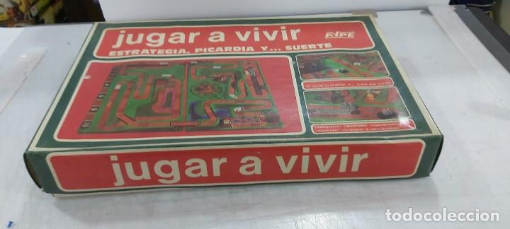 Juegos de mesa: ANTIGUO JUEGO DE MESA JUGAR A VIVIR - Foto 1