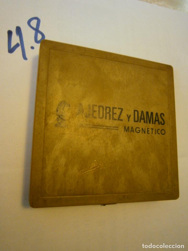 Juegos de mesa: ANTIGUO JUEGO DE DAMAS Y AJEDREZ MAGNETICO - Foto 1