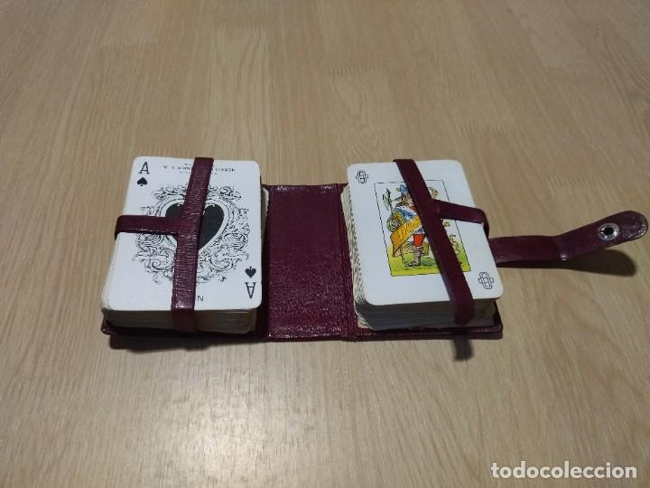 Juegos de mesa: Estuche con dos barajas antiguas - Foto 1