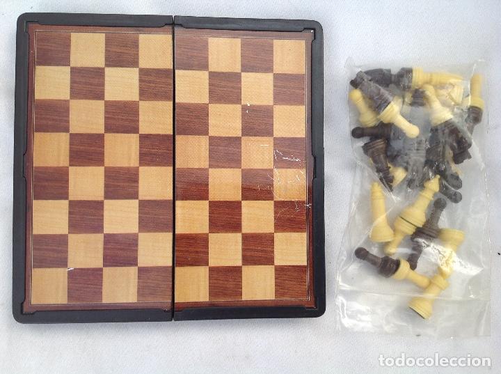 Juegos de mesa: Juego de ajedrez de viaje - Foto 1