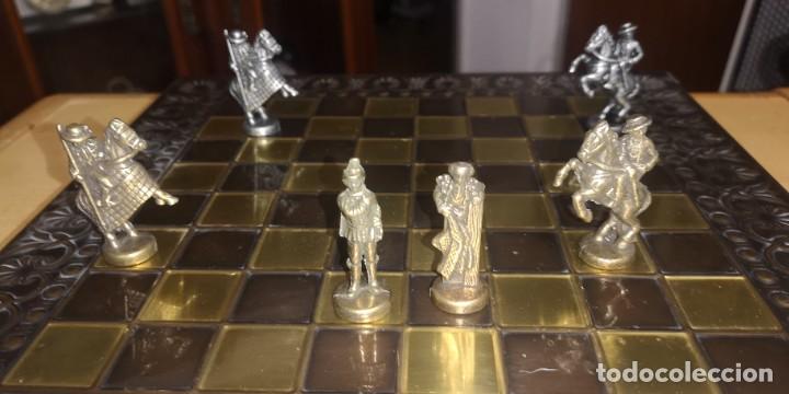 Juegos de mesa: Tabla y figuras ajedrez - Foto 4