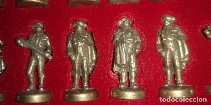 Juegos de mesa: Tabla y figuras ajedrez - Foto 6