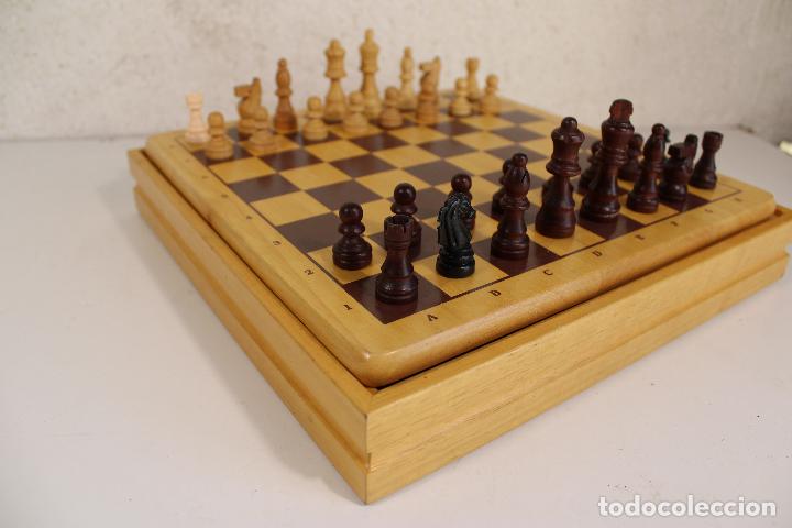Juegos de mesa: ajedrez y fichas de damas en madera - Foto 7