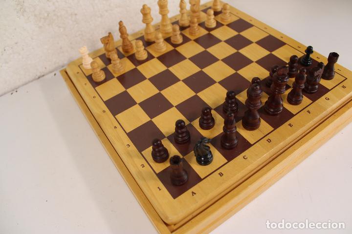 Juegos de mesa: ajedrez y fichas de damas en madera - Foto 8