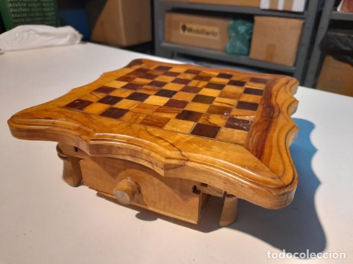 Juegos de mesa: BONITO AJEDREZ DE MADERA ( CONSTRUCCION ARTESANA ) - Foto 1