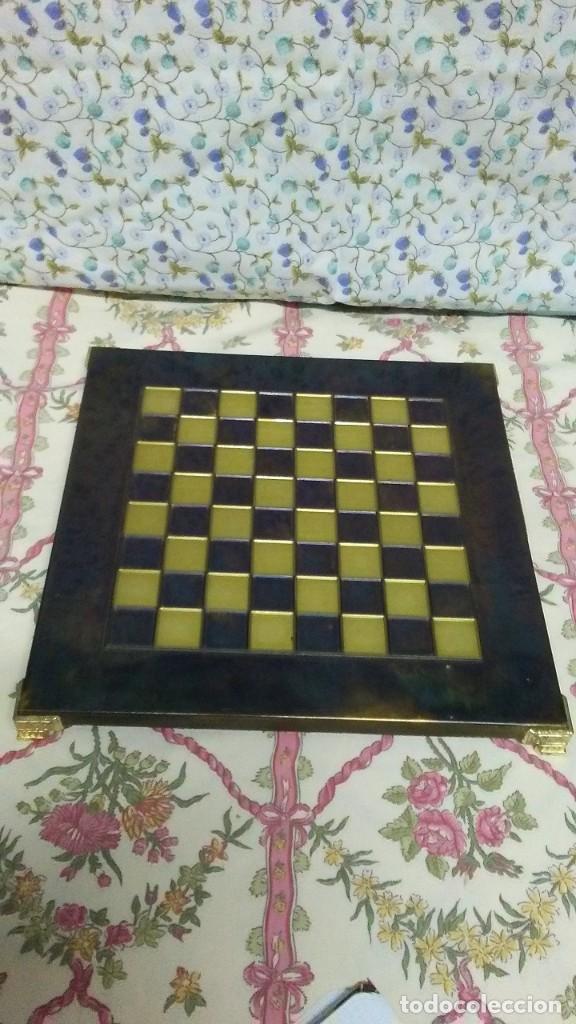 Juegos de mesa: TABLERO AJEDREZ CON PATAS TIPO GARRA - Foto 1