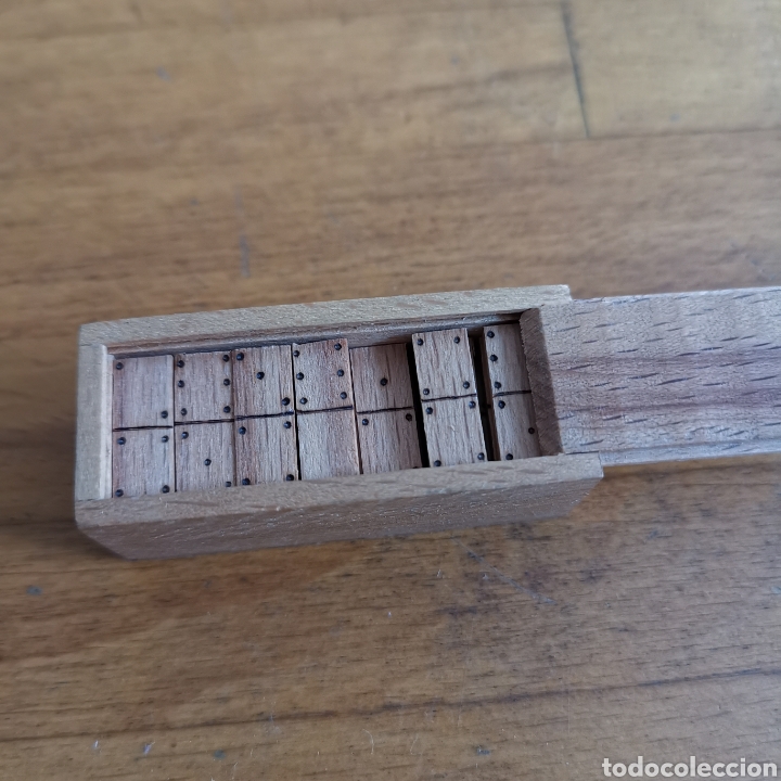 Juegos de mesa: Domin&oacute; miniatura, de madera. - Foto 4