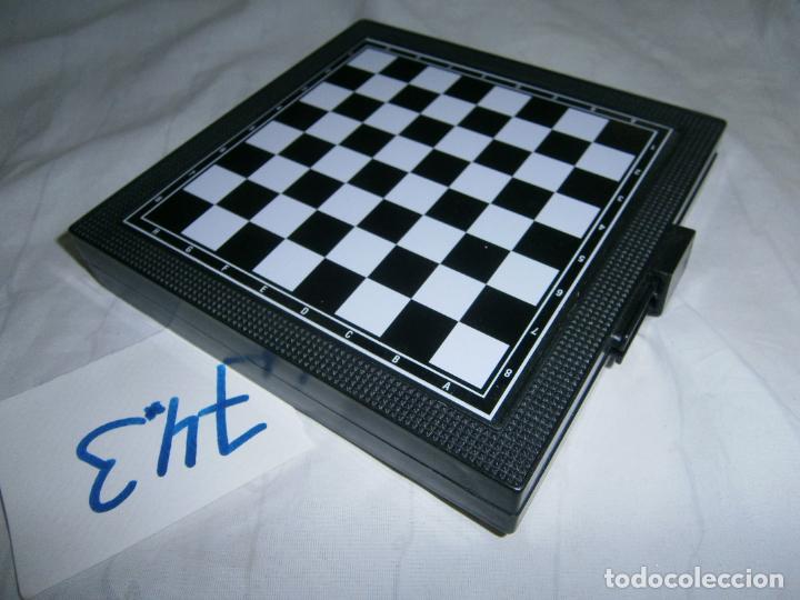 Juegos de mesa: ANTIGUO AJEDREZ Y PARCHIS MAGNETICO NUEVO - Foto 1