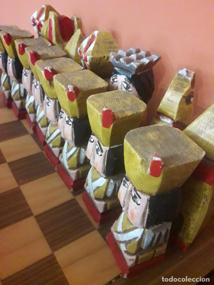 Juegos de mesa: AJEDREZ DE MADERA POLICROMADA - Foto 2