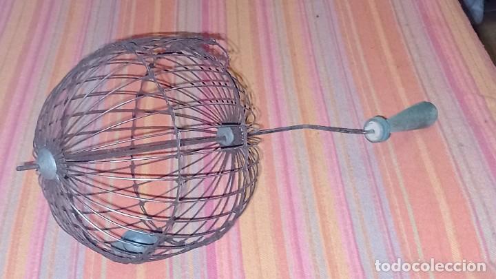 Juegos de mesa: Bingo antiguo, bolas y cartones - Foto 2