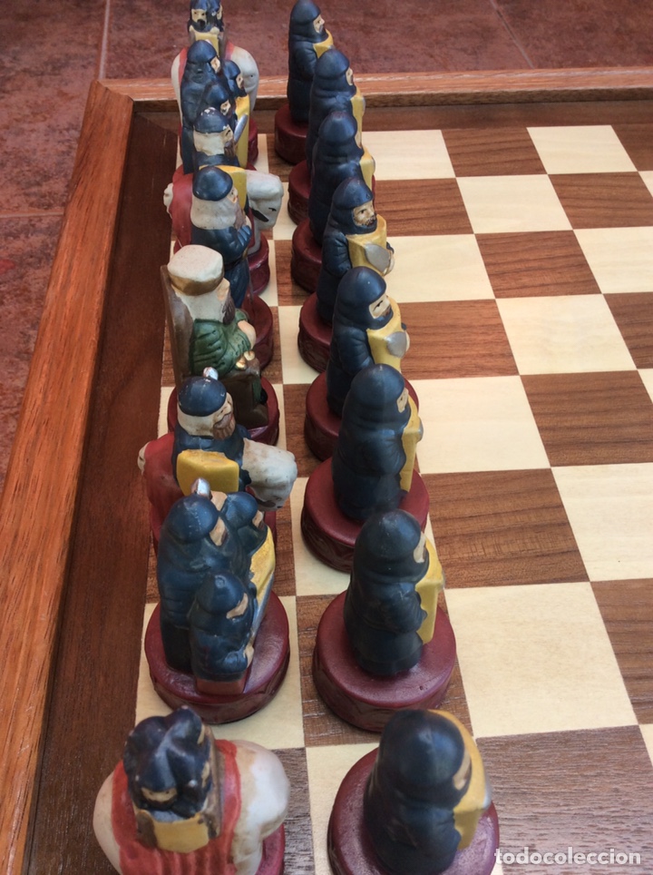 Juegos de mesa: Ajedrez cer&aacute;mica pintada con caja tablero - Foto 4