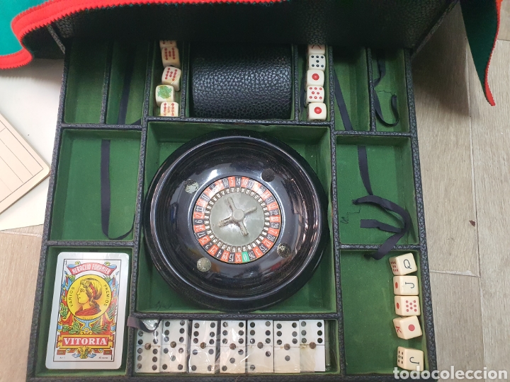 Juegos de mesa: Antiguo juego de casino . - Foto 1